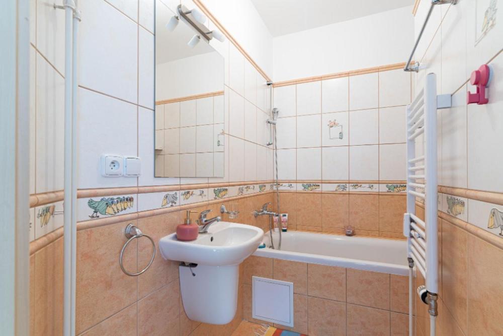 Apartman Na Rozhledne Chrudim Esterno foto